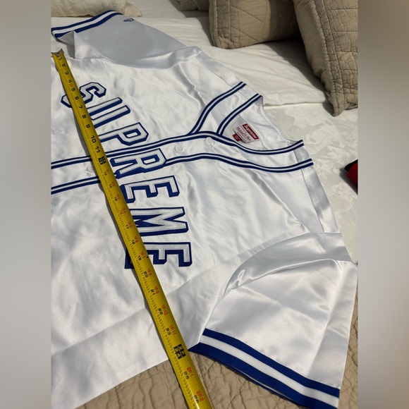 Supreme - Picture 5 of 16